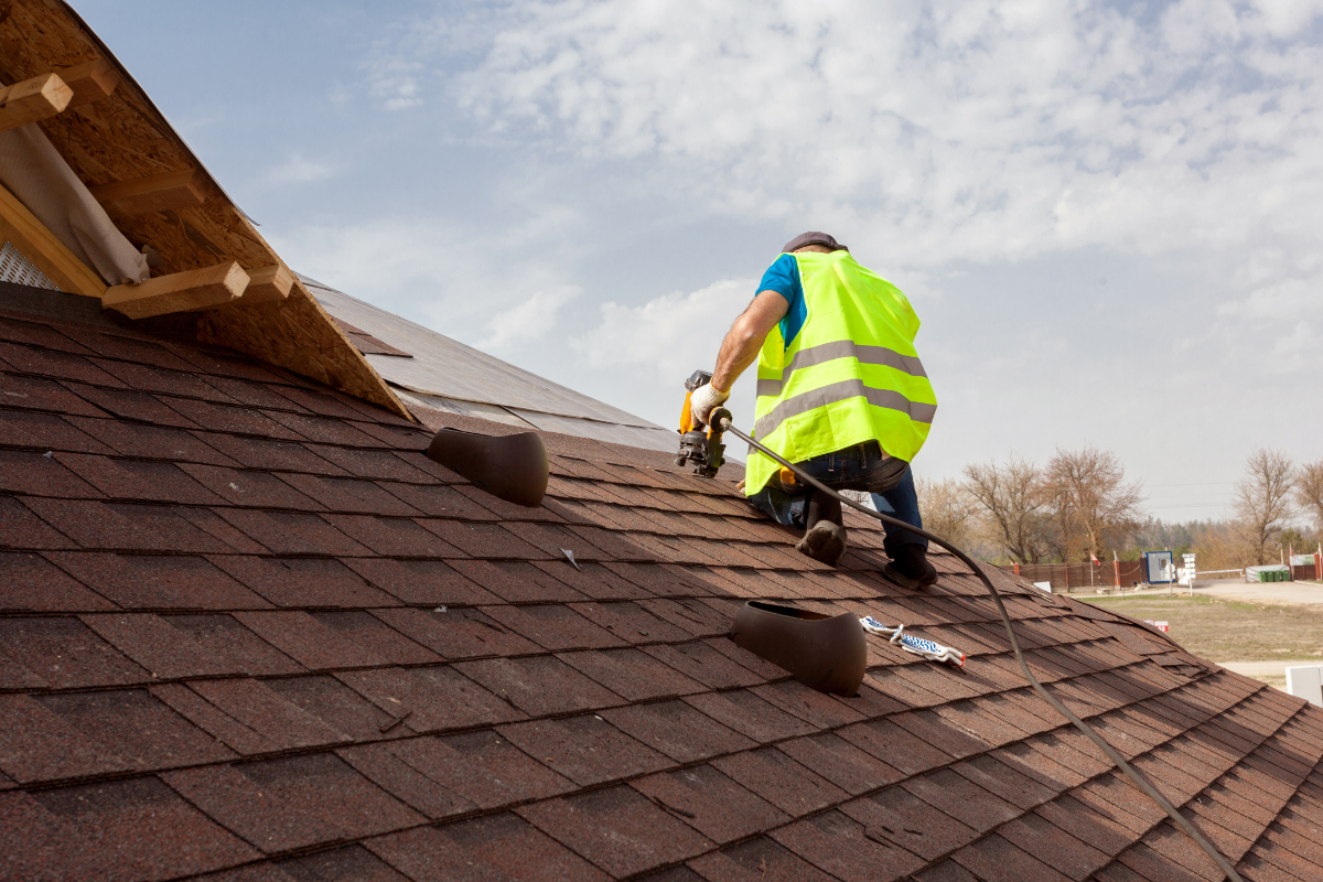 roofing-installation_135579520